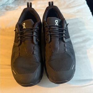 On Running Women’s Black Shoes